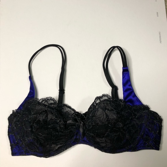 Black & Blue Victoria Secret lace bra - Picture 6 of 7